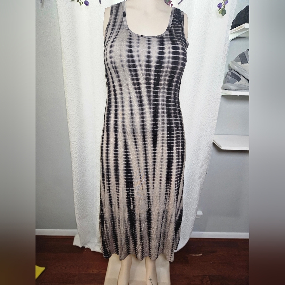 Karen Kane Black and White Accent Pillows with Dynamic Wavy Lines